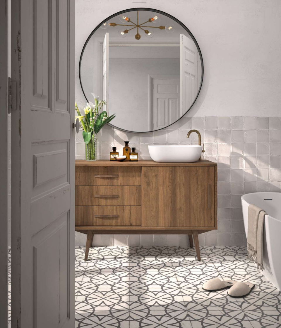 Mueble de baño rústico con iluminación y espejo